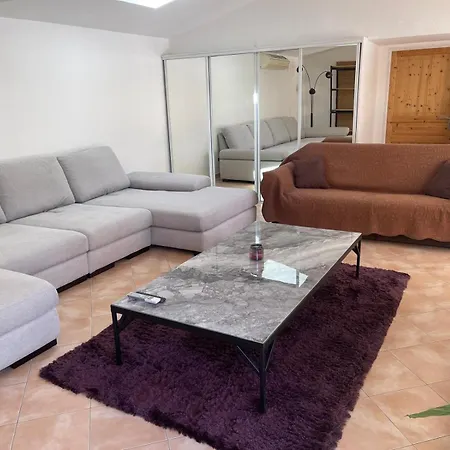Holiday home Climatisee Piscine 3 A 800m