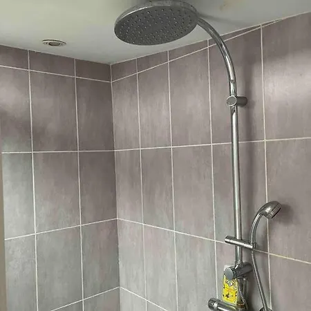 Hébergement de vacances Climatisée Piscine 3 à 800m Antibes