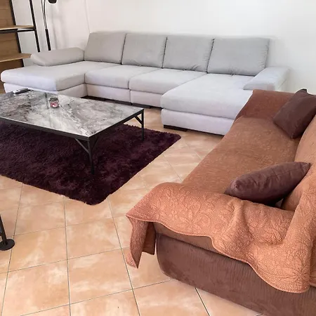 Hébergement de vacances Climatisée Piscine 3 à 800m *